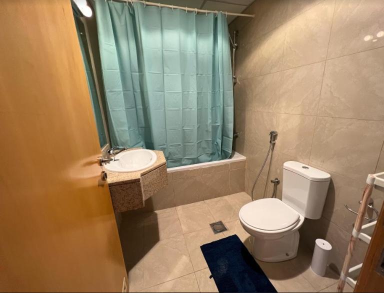 Small Budget Rooms For 'Girls' Only In Dubai, Marina מראה חיצוני תמונה